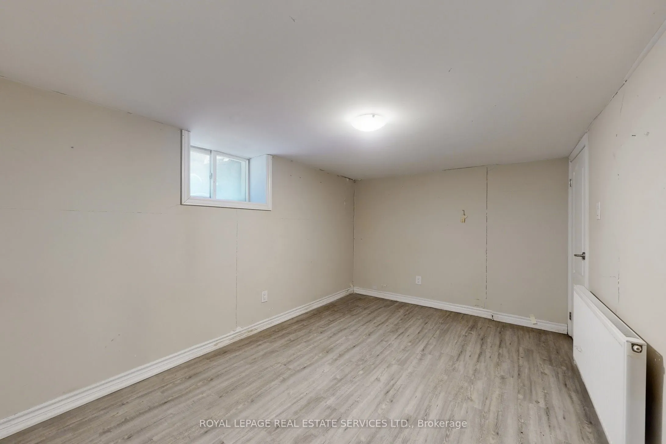 89 Oriole Parkway