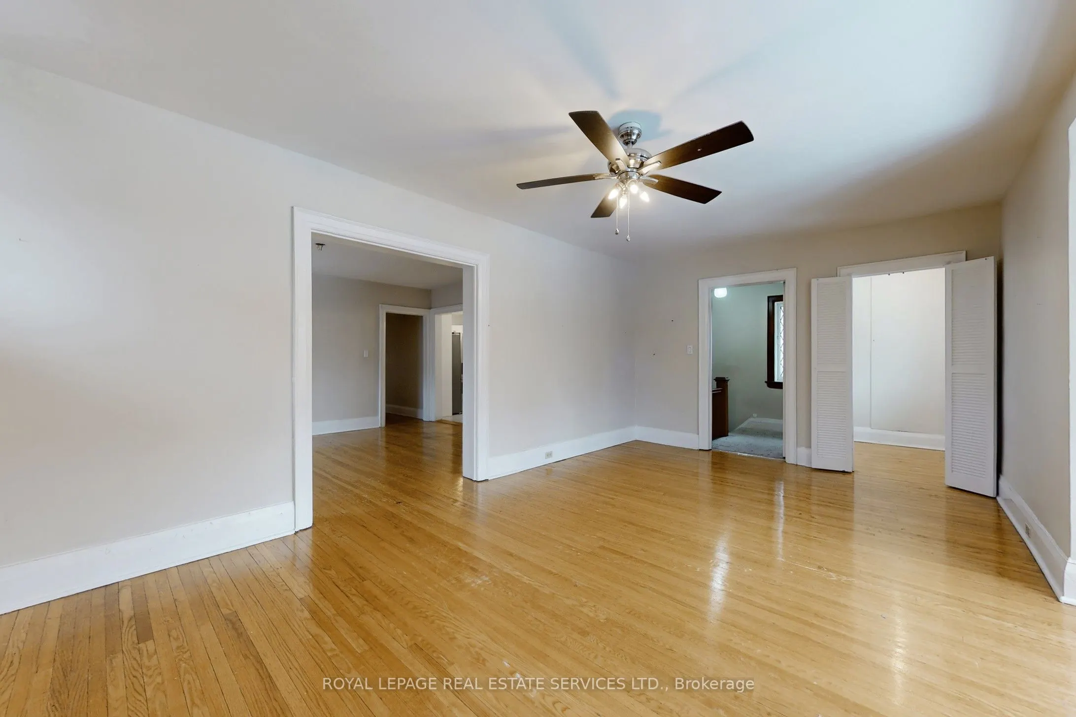 89 Oriole Parkway