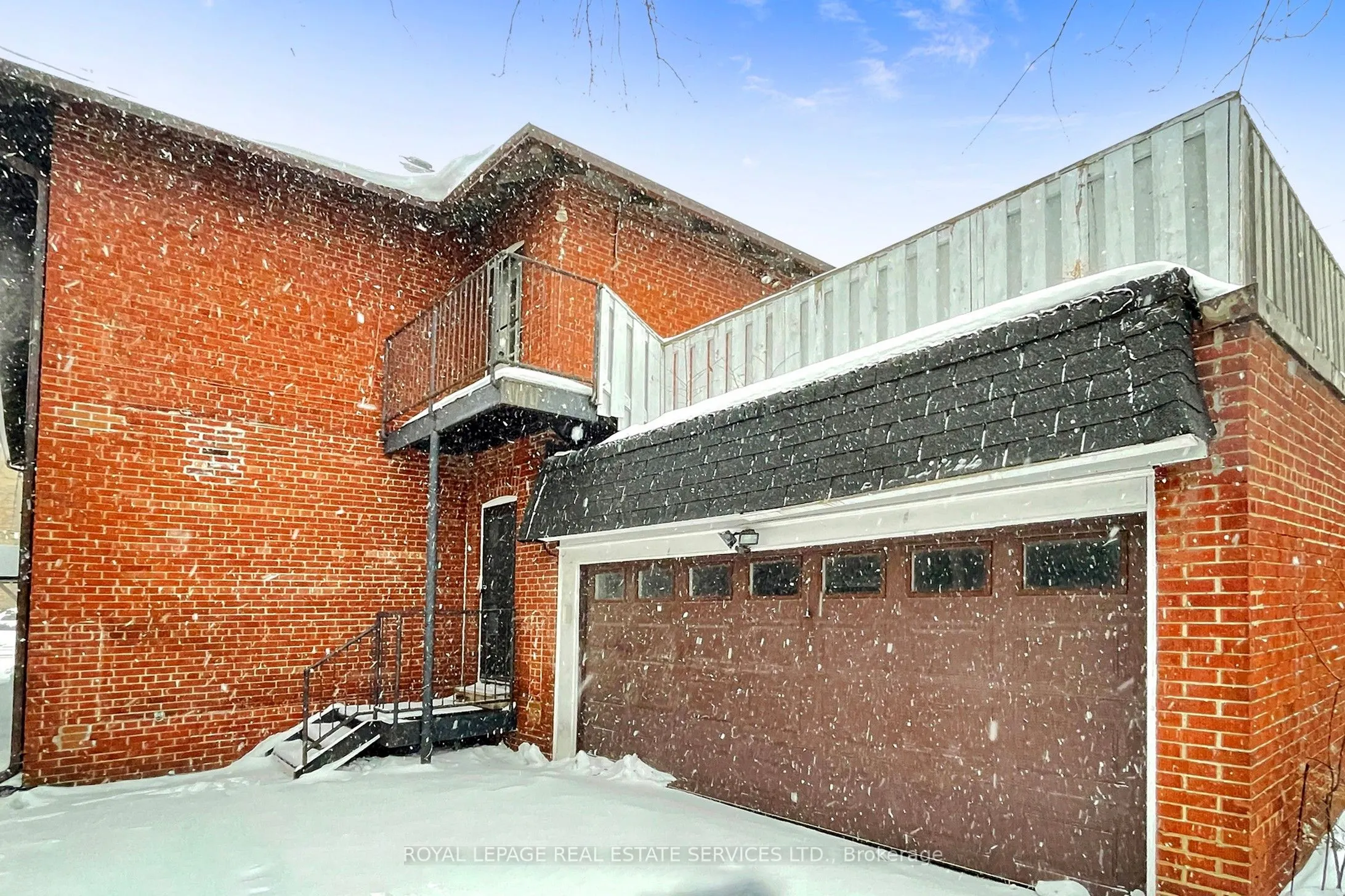 89 Oriole Parkway