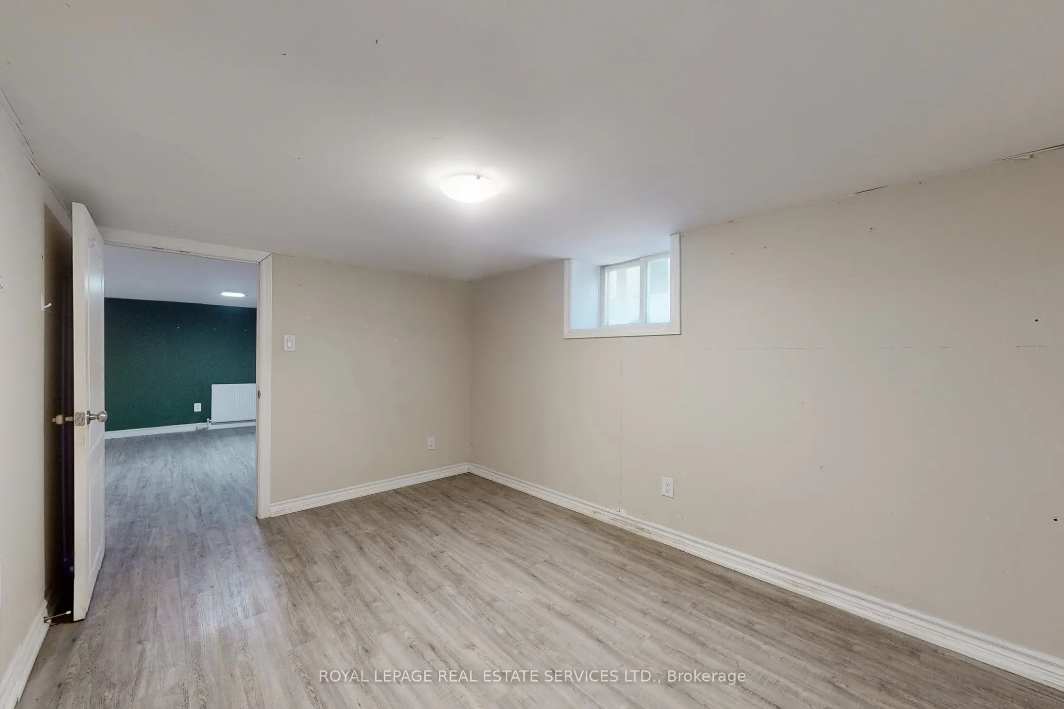 89 Oriole Parkway