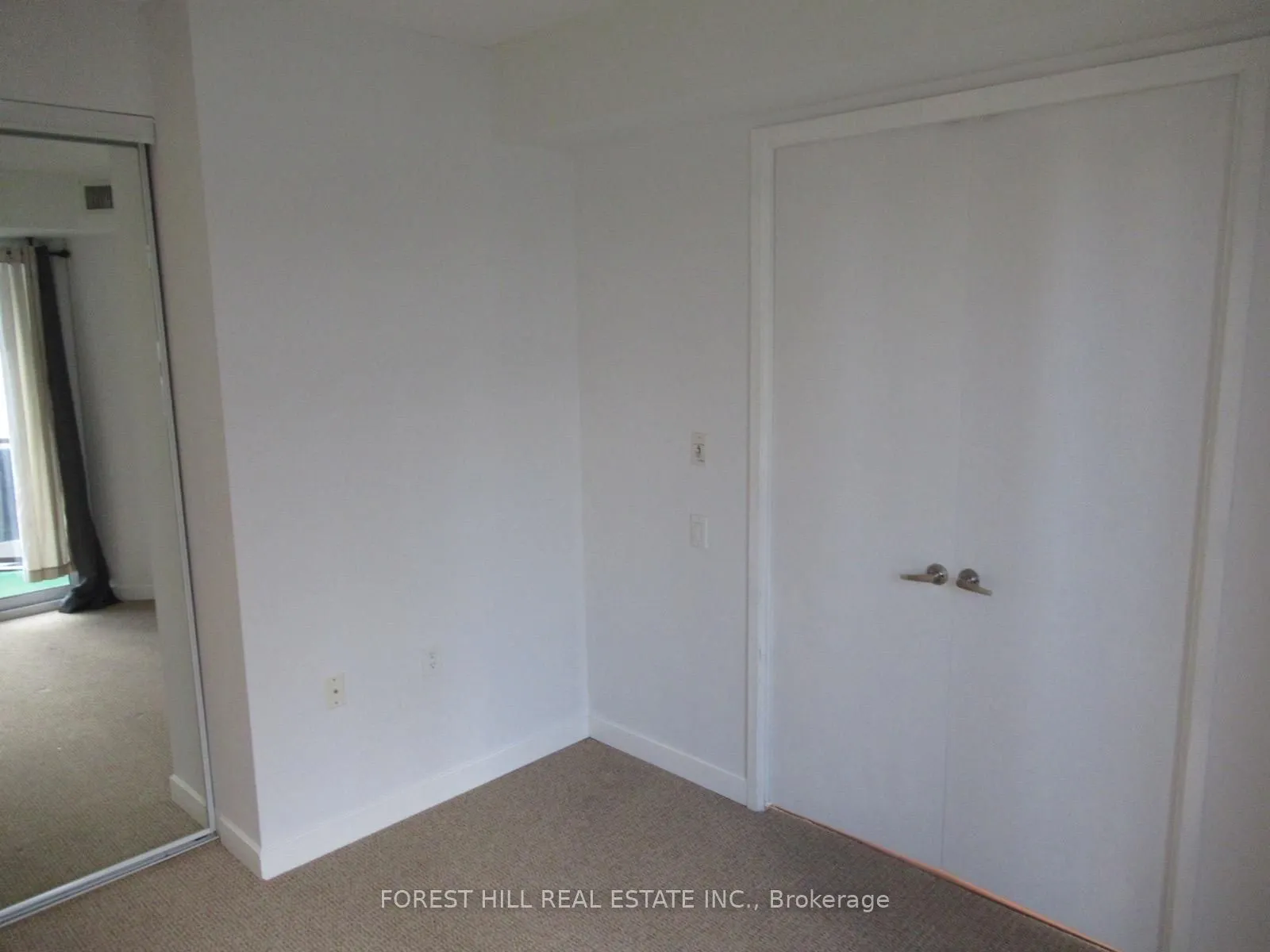 85 Bloor Street E #1808