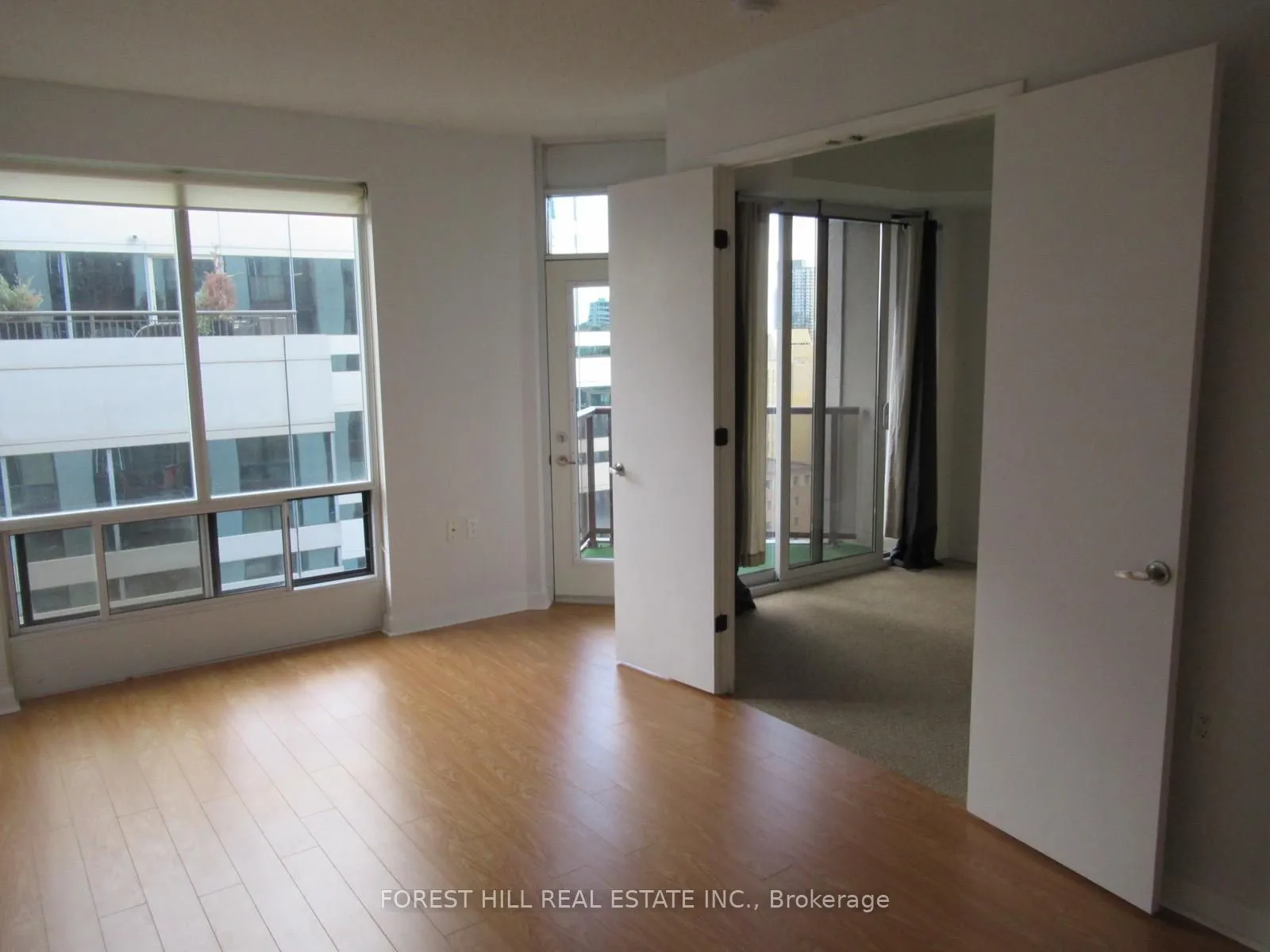 85 Bloor Street E #1808