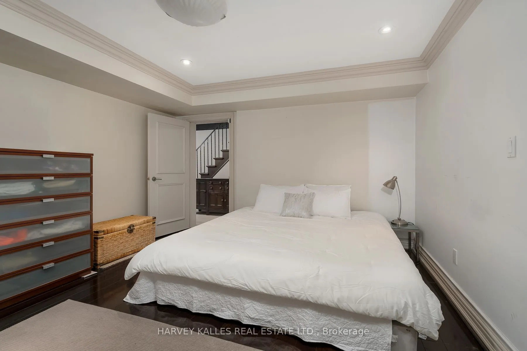 7 Ridgewood Road