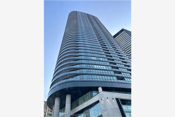 585 BLOOR Street E #1118