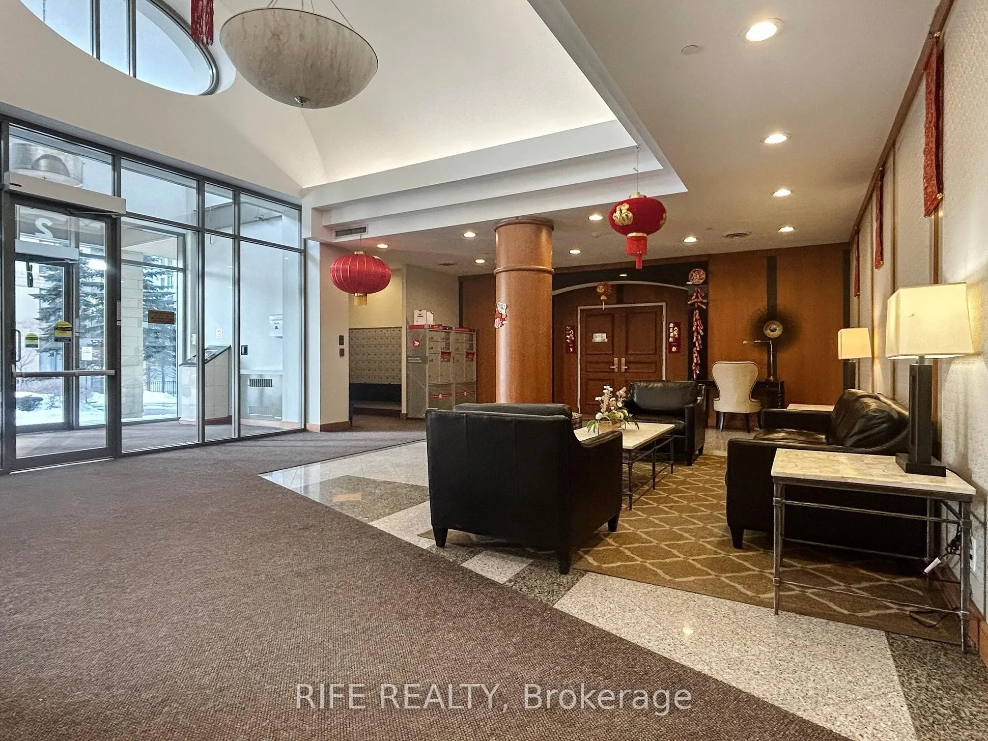 260 Doris Avenue #906
