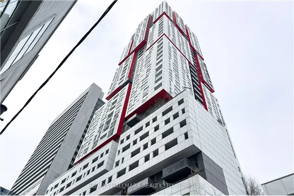 318 Richmond Street W #902