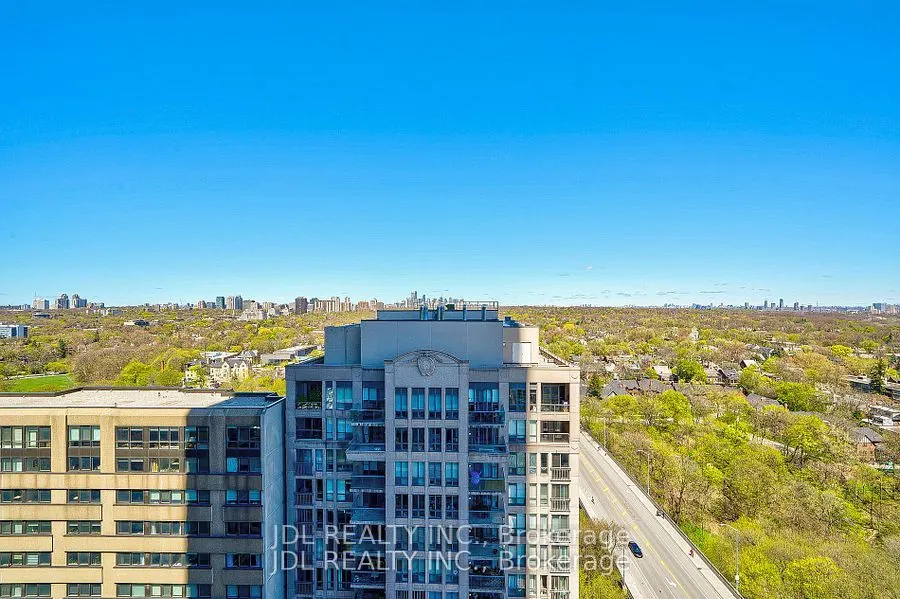 395 Bloor Street E #1608