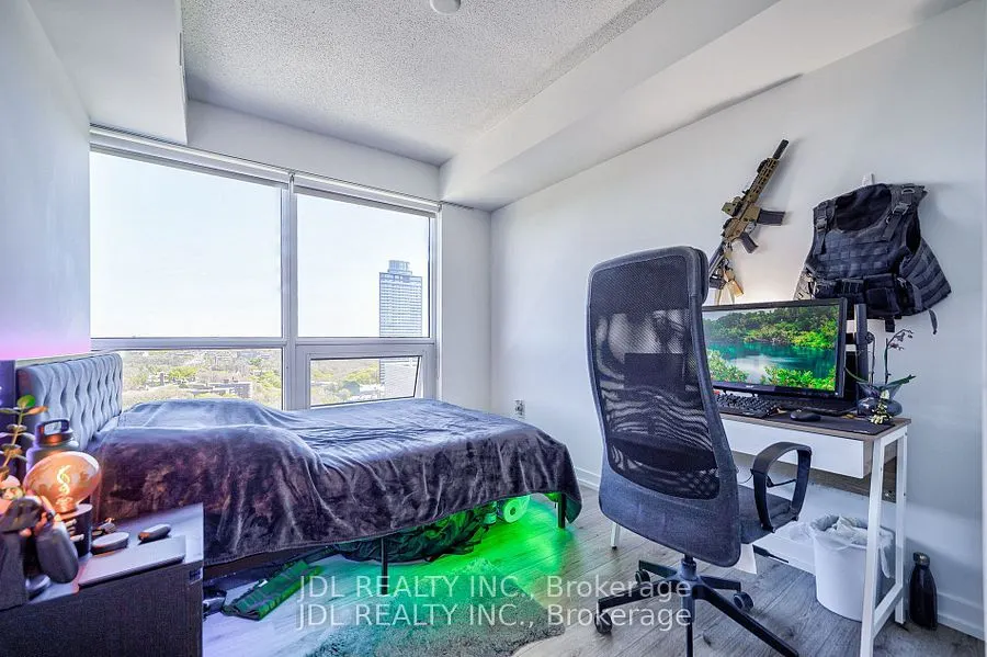 395 Bloor Street E #1608
