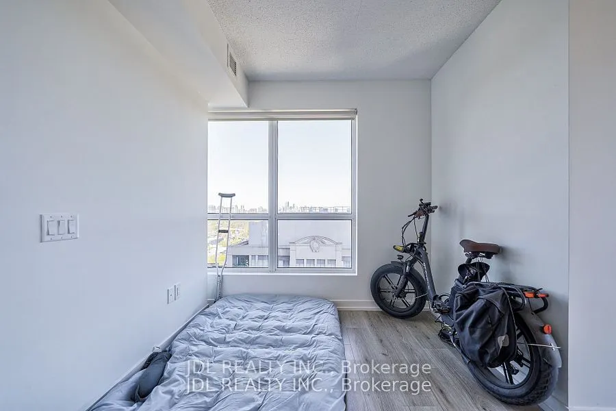 395 Bloor Street E #1608