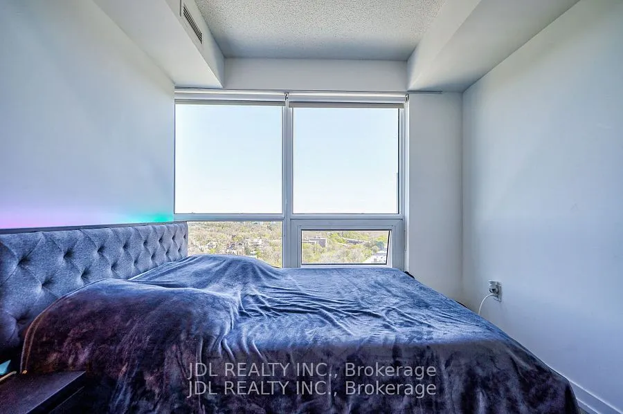 395 Bloor Street E #1608