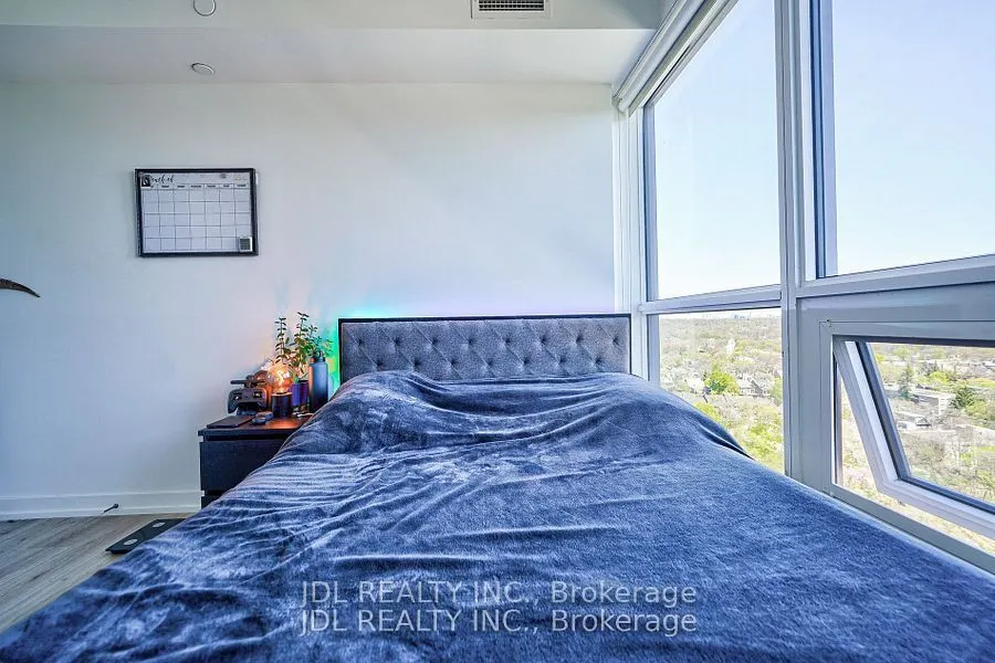 395 Bloor Street E #1608