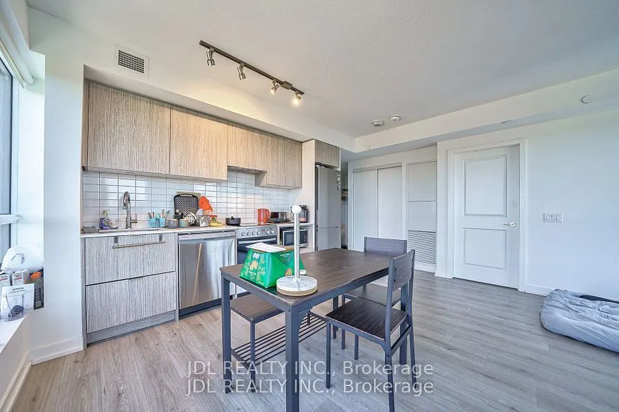 395 Bloor Street E #1608