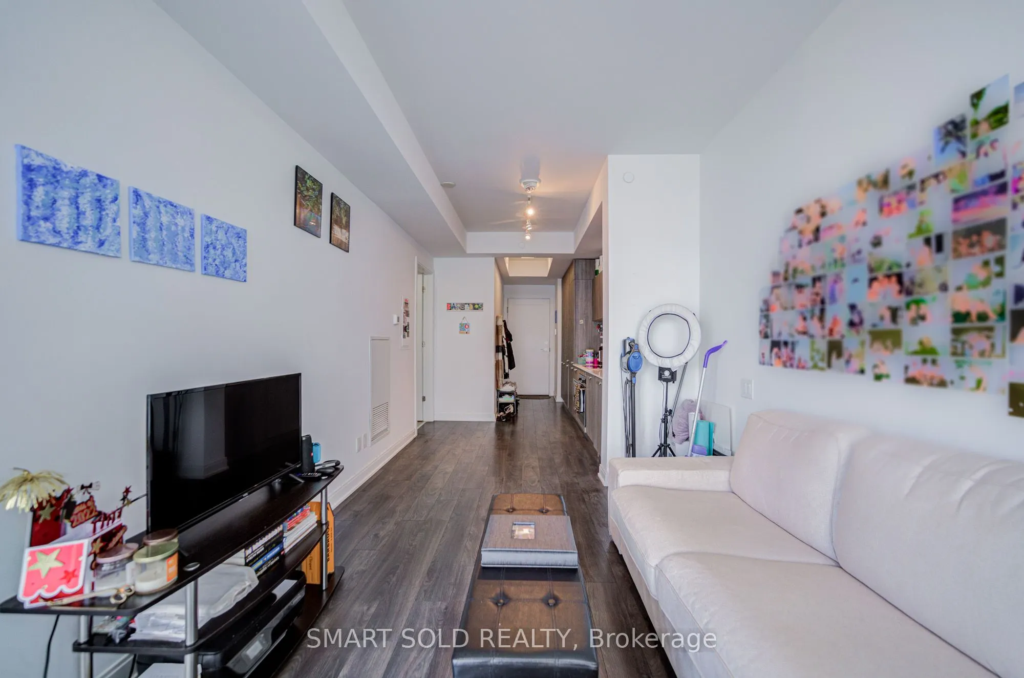 50 Charles Street E #2909