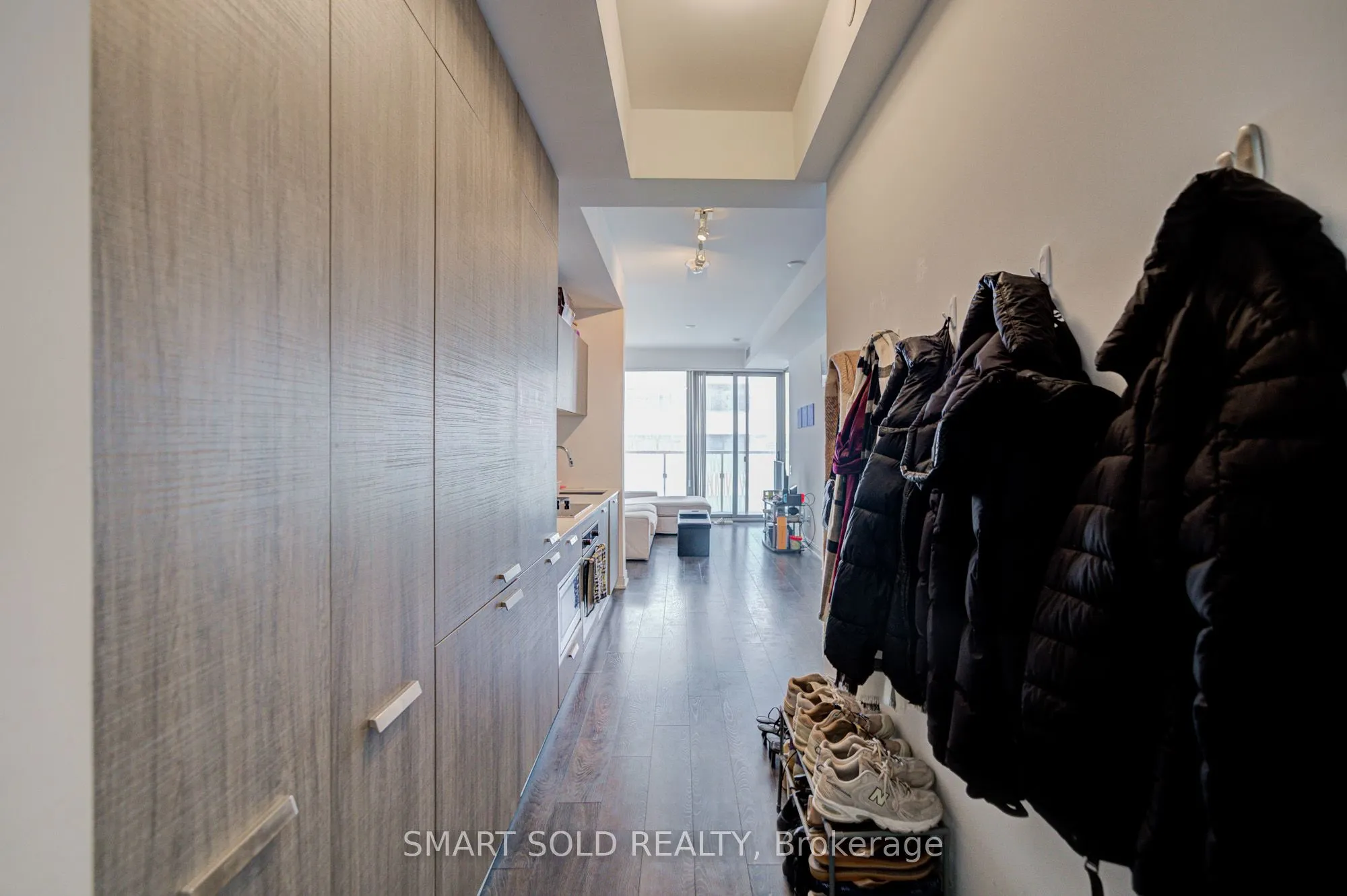 50 Charles Street E #2909