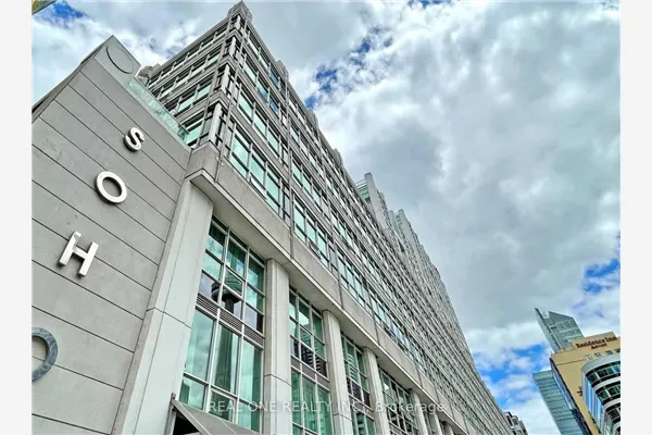 350 Wellington Street W #225