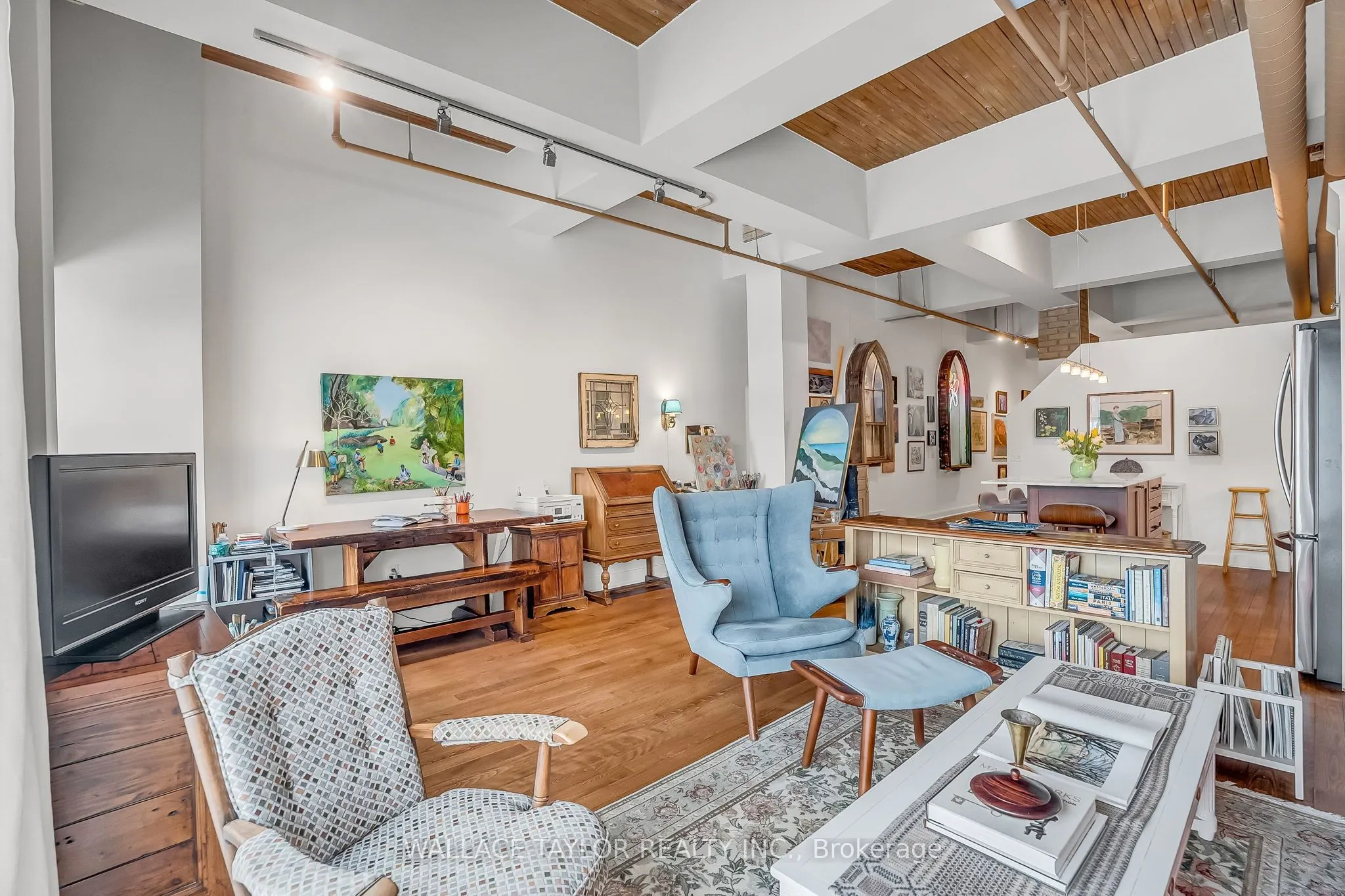 993 Queen Street W #208