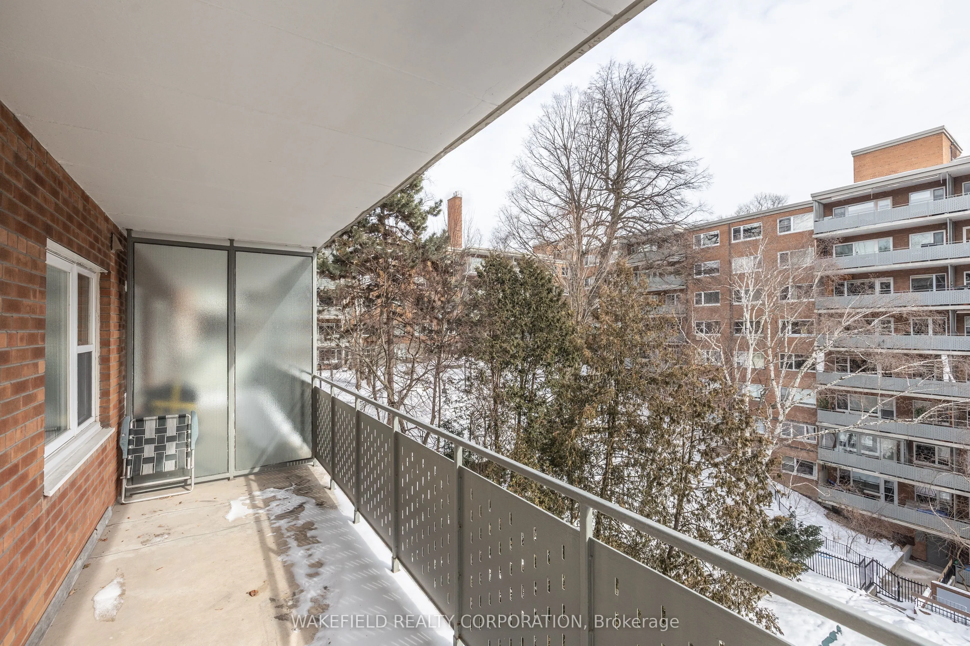 21 Dale Avenue ## 635