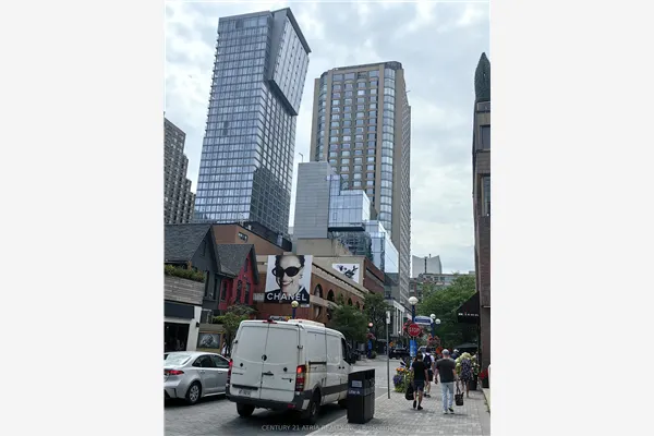 155 Yorkville Avenue #605