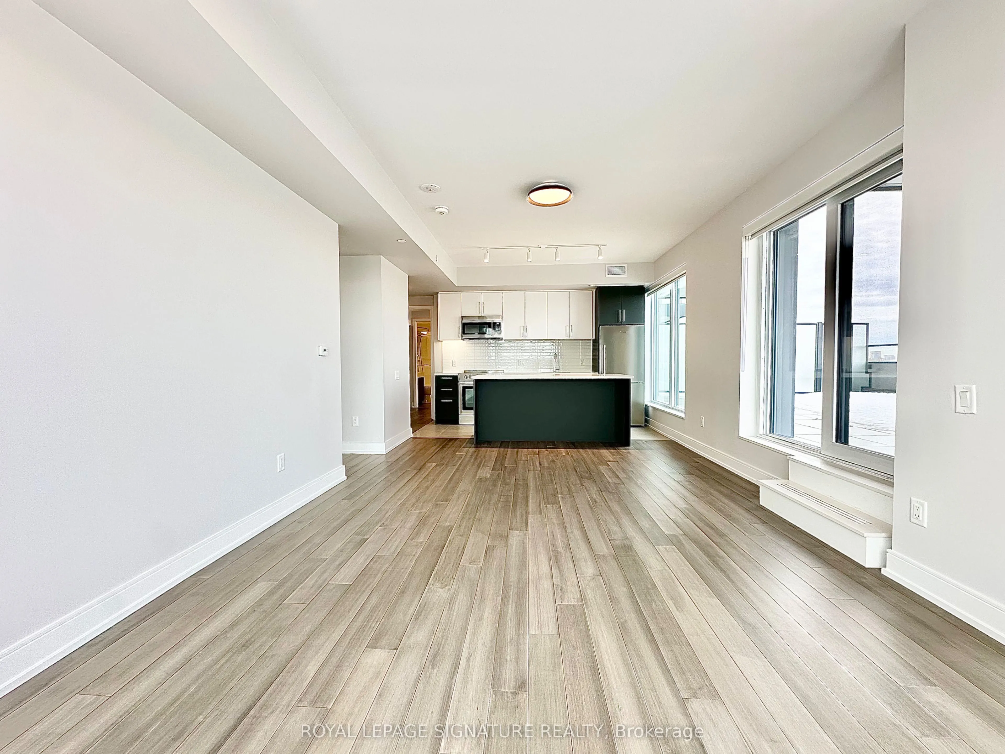 2525 Bathurst Street #909