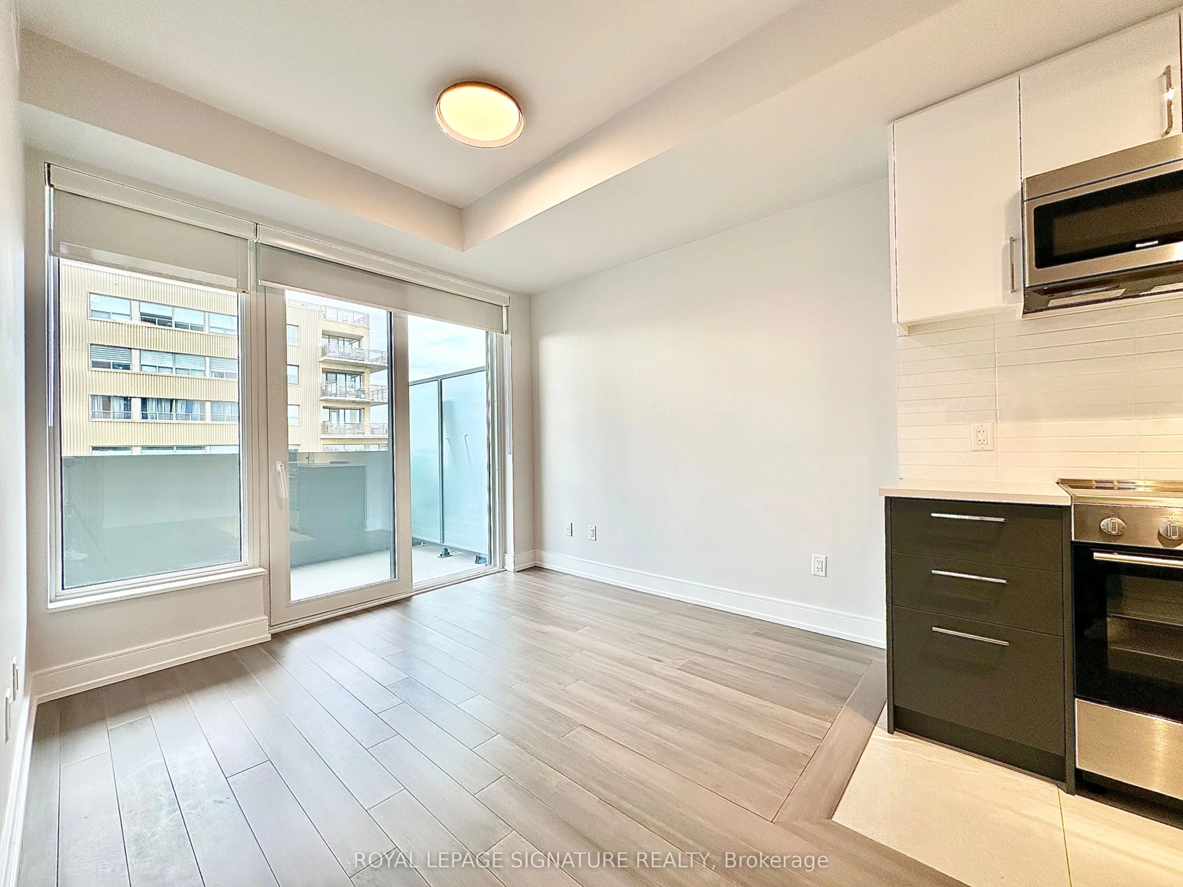 2525 Bathurst Street #905