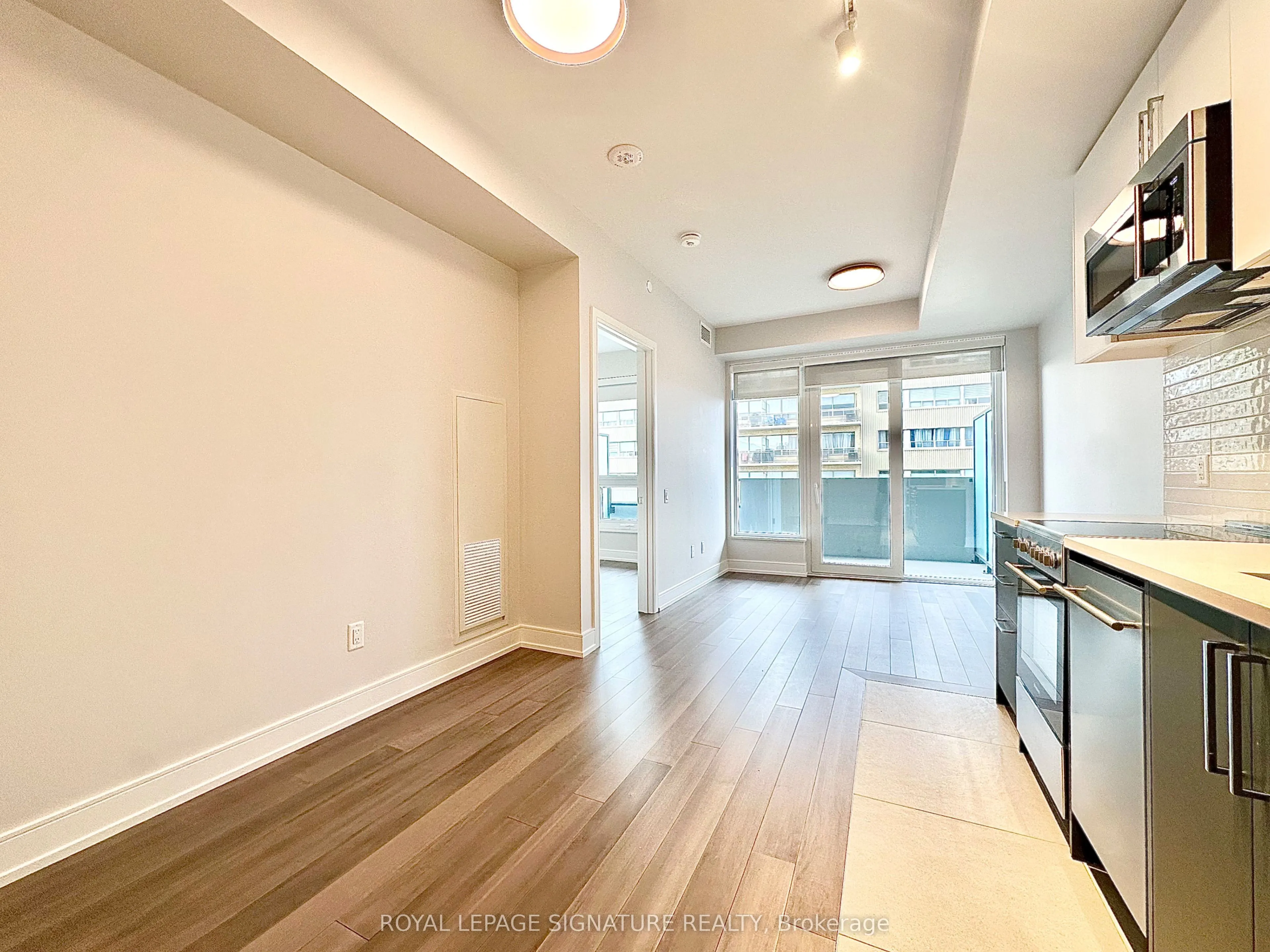2525 Bathurst Street #905