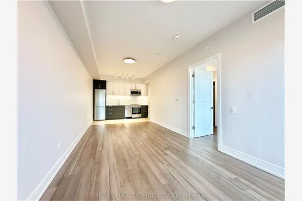 2525 Bathurst Street #310