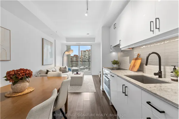 9 Tecumseth Street #816