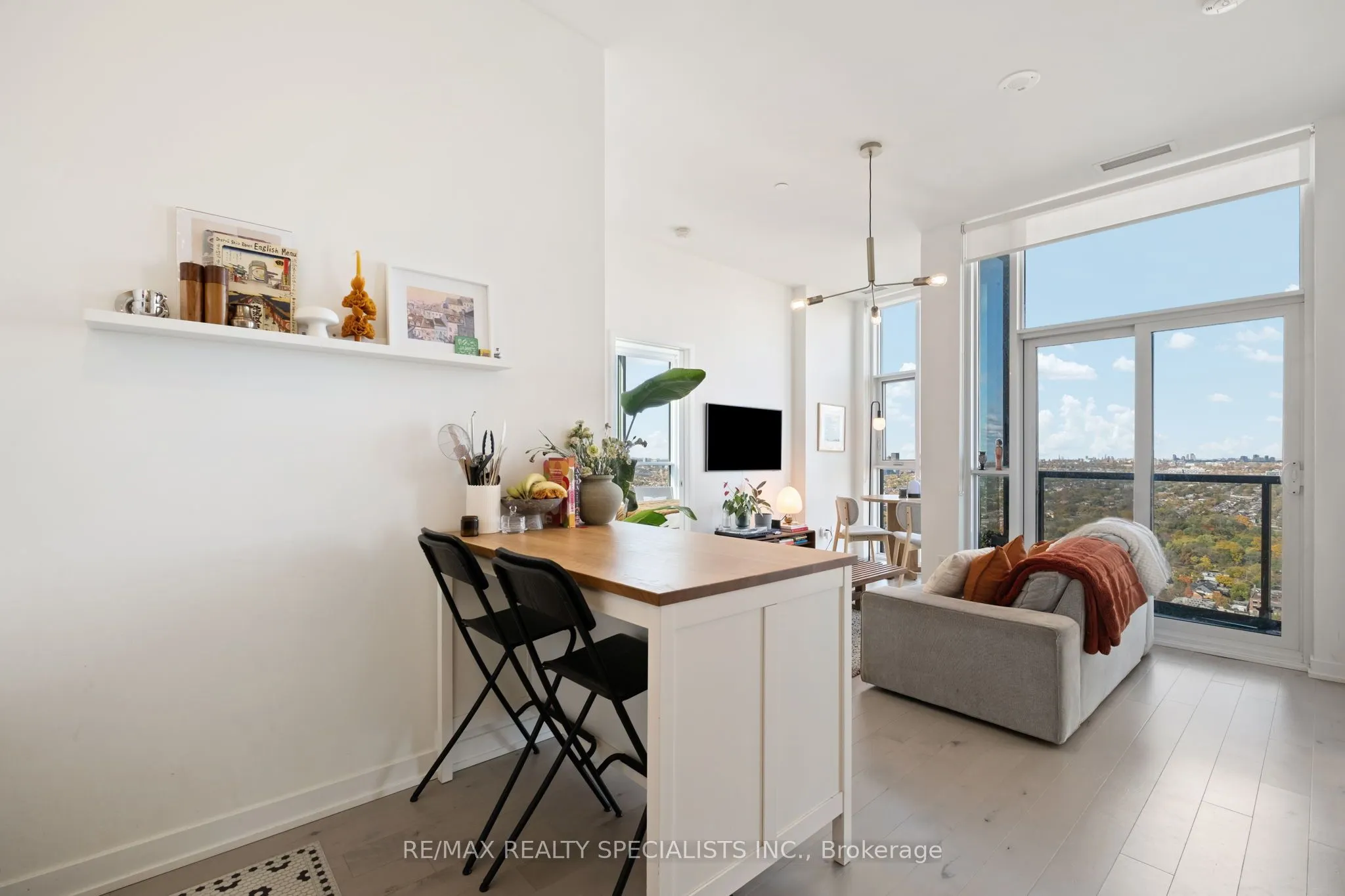 50 Ordnance Street #3505