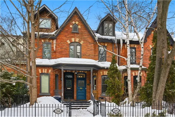 360 Wellesley Street E