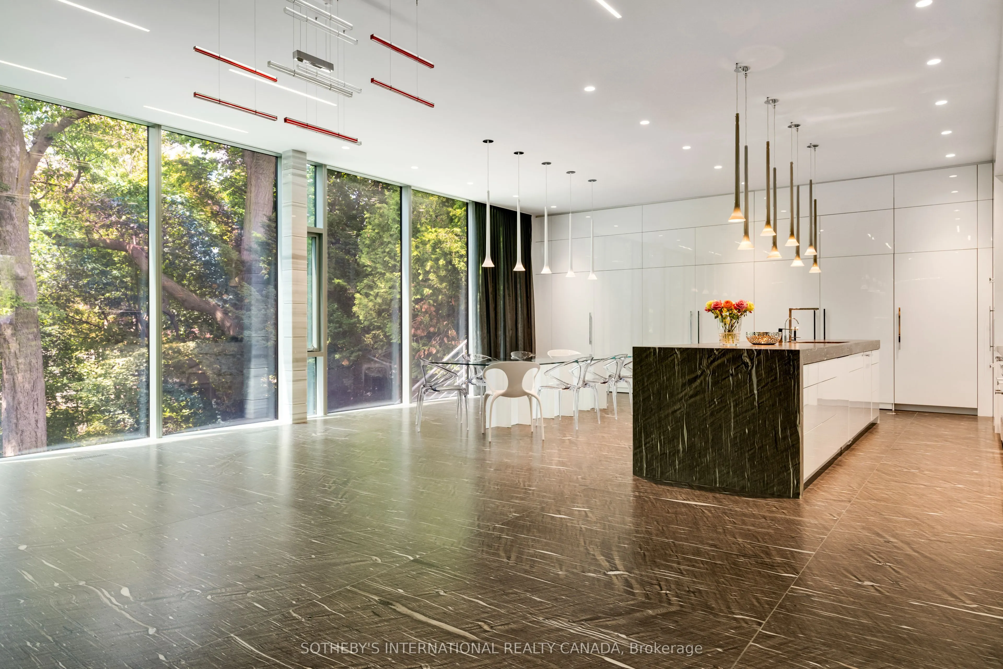130 Riverview Drive