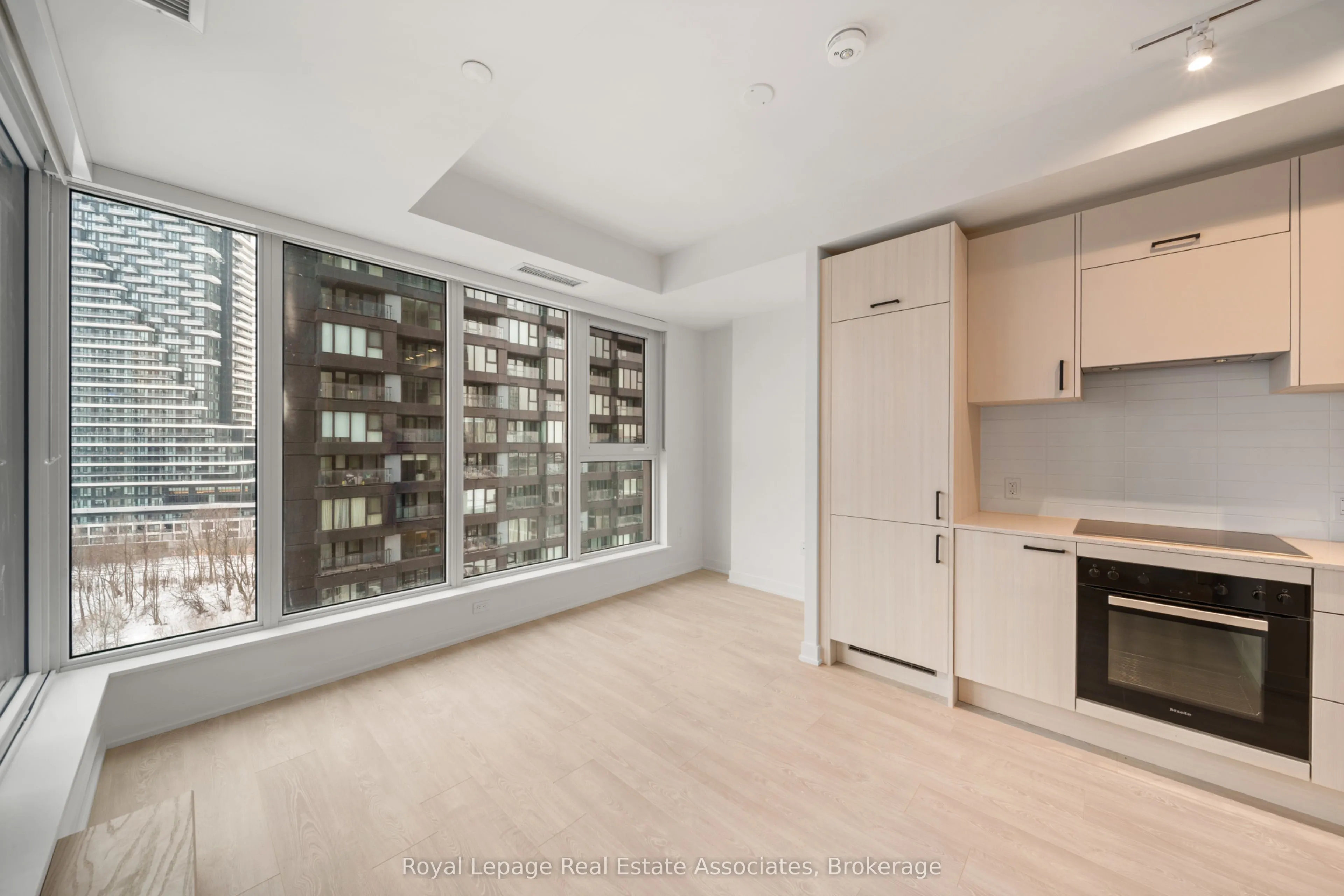1 Quarrington Lane #1004