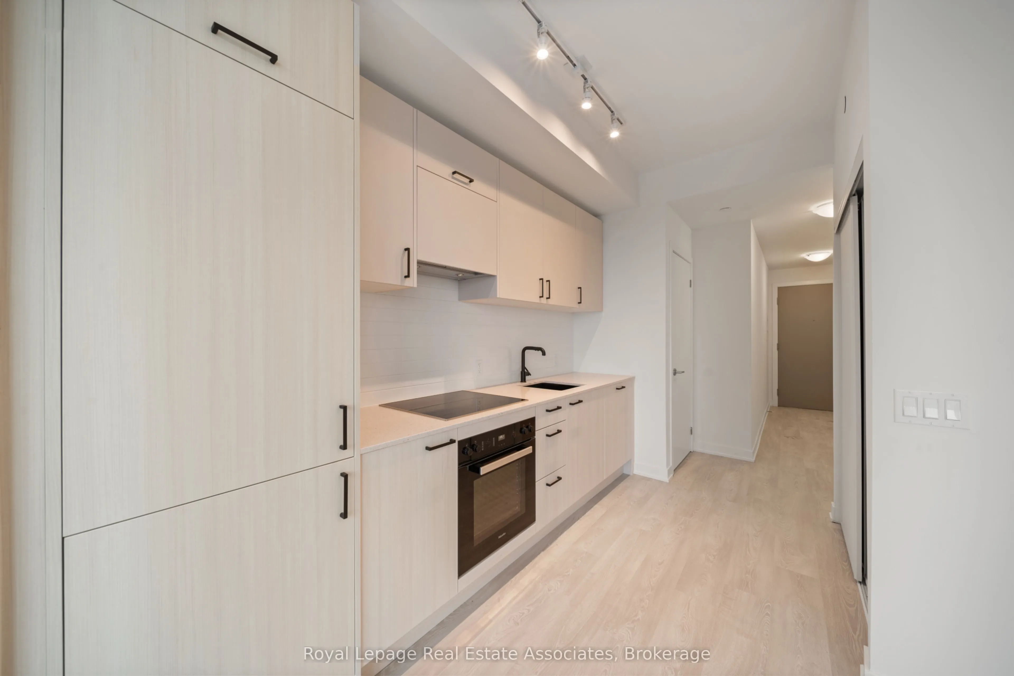 1 Quarrington Lane #1004