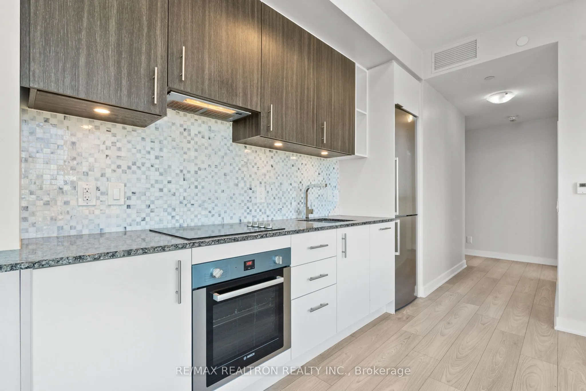 120 Parliament Street #1805
