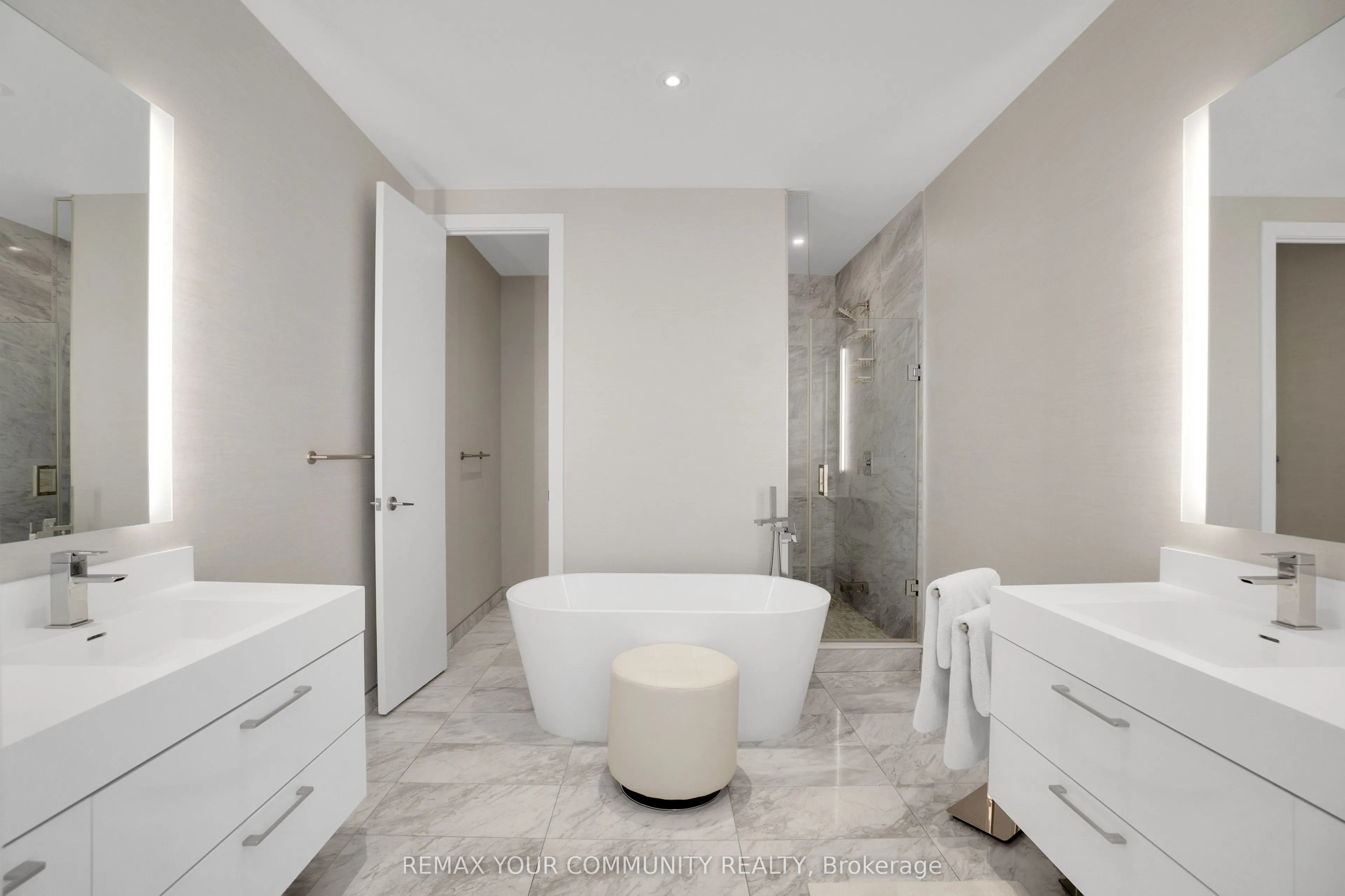 1 Yorkville Avenue #5405
