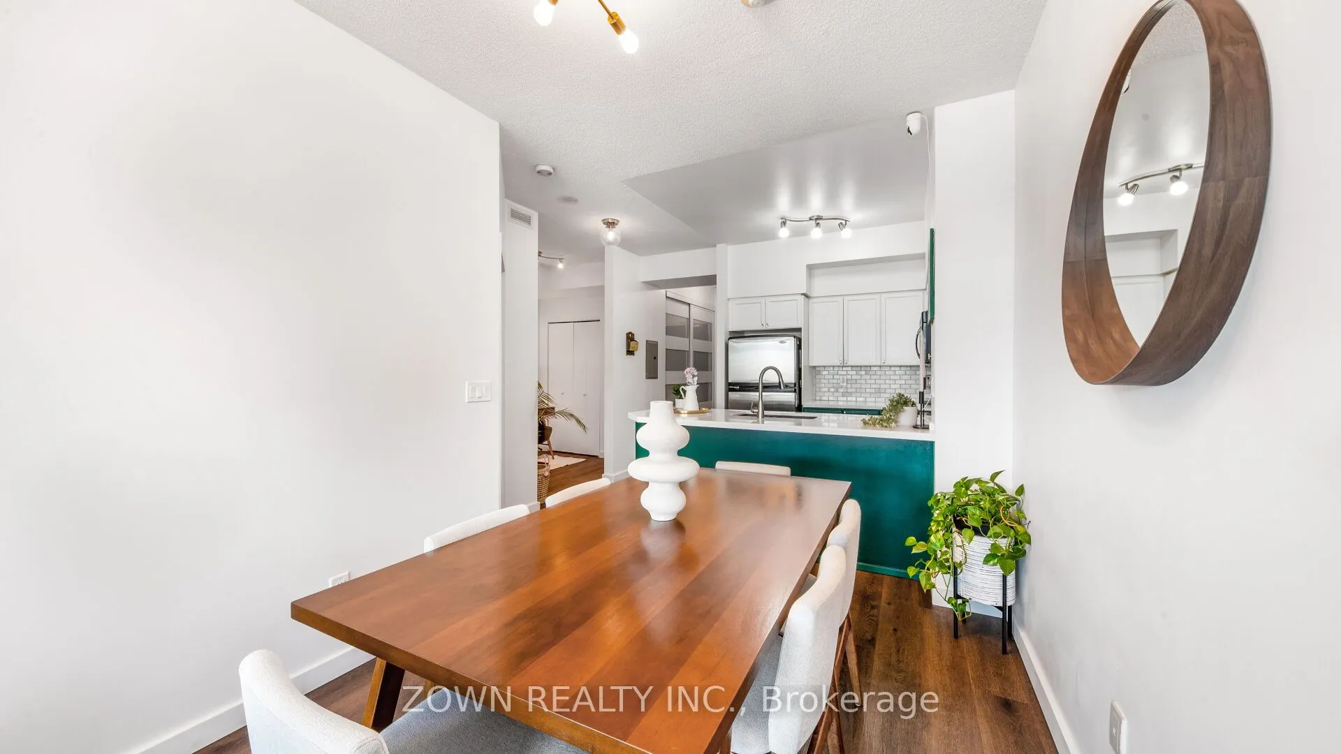 231 Fort York Boulevard #220