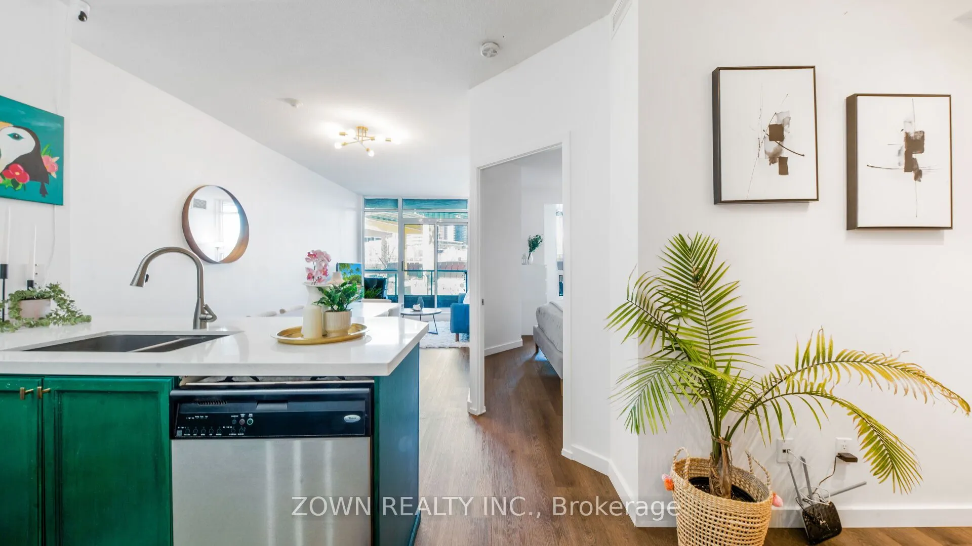 231 Fort York Boulevard #220