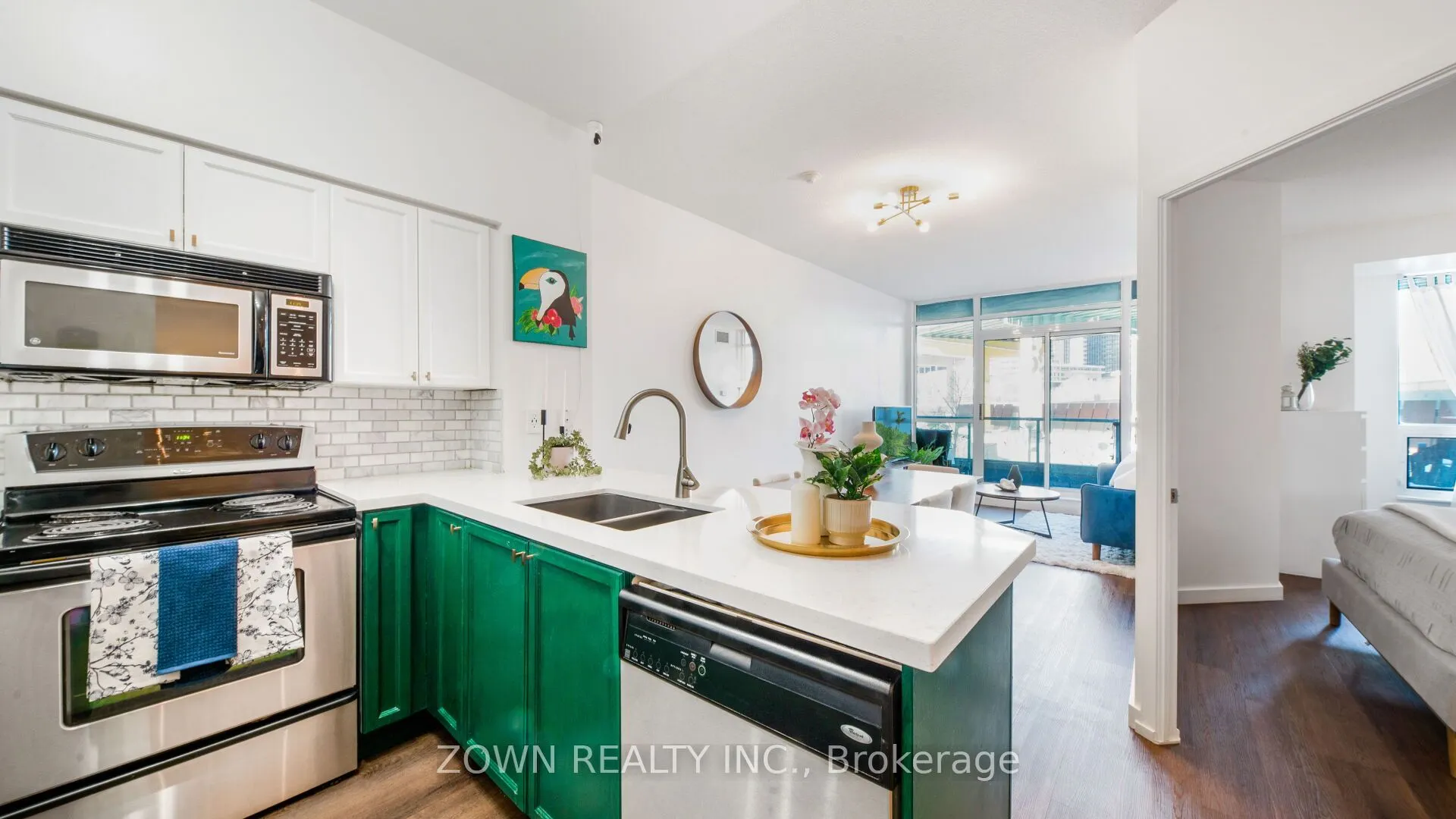 231 Fort York Boulevard #220