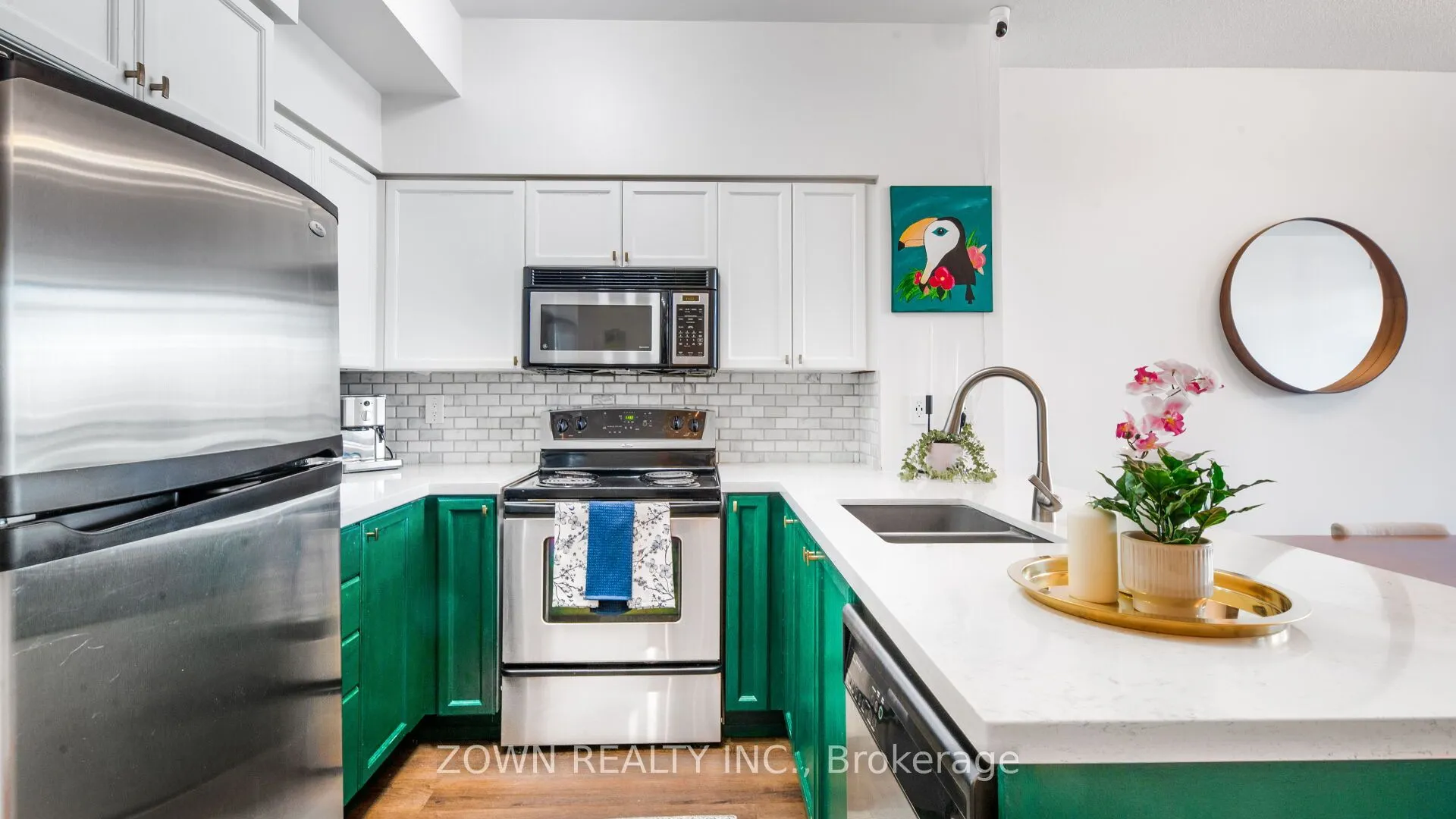 231 Fort York Boulevard #220