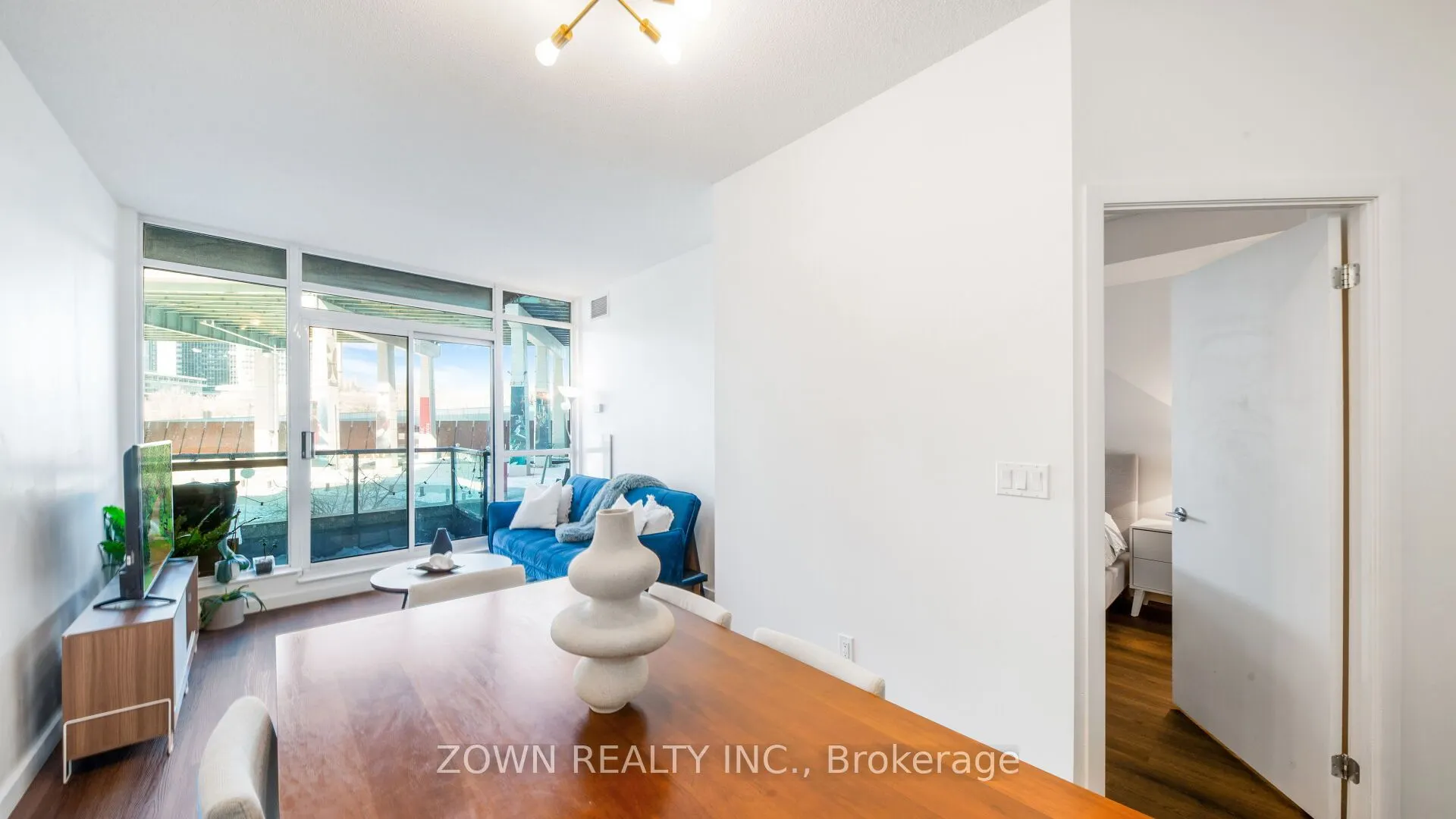 231 Fort York Boulevard #220