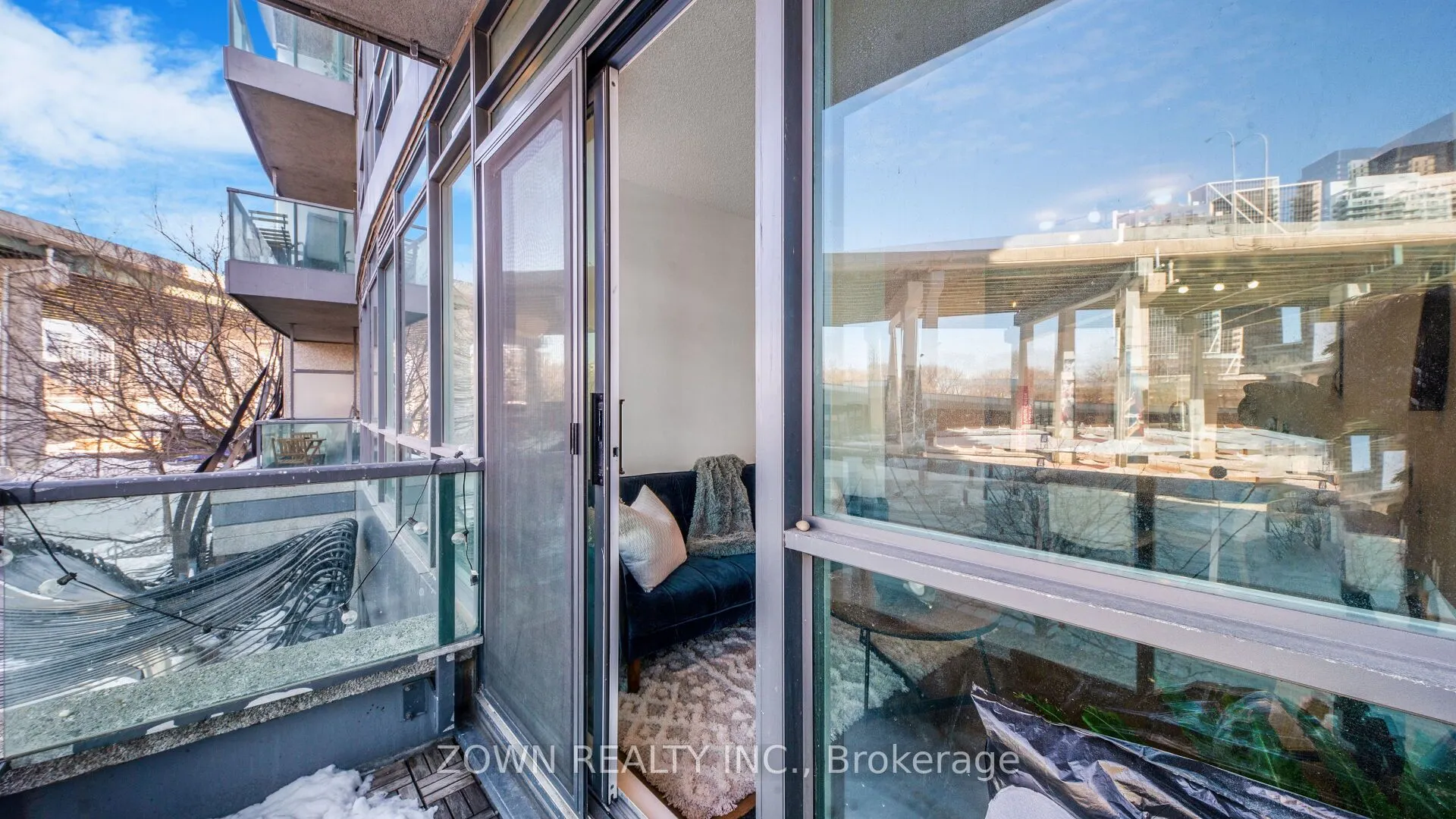 231 Fort York Boulevard #220