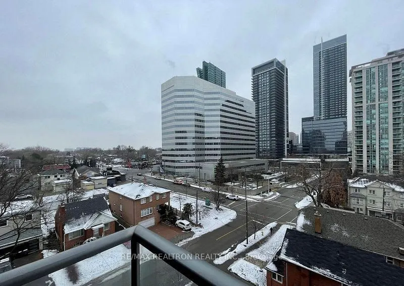 28 Avondale Avenue #1102