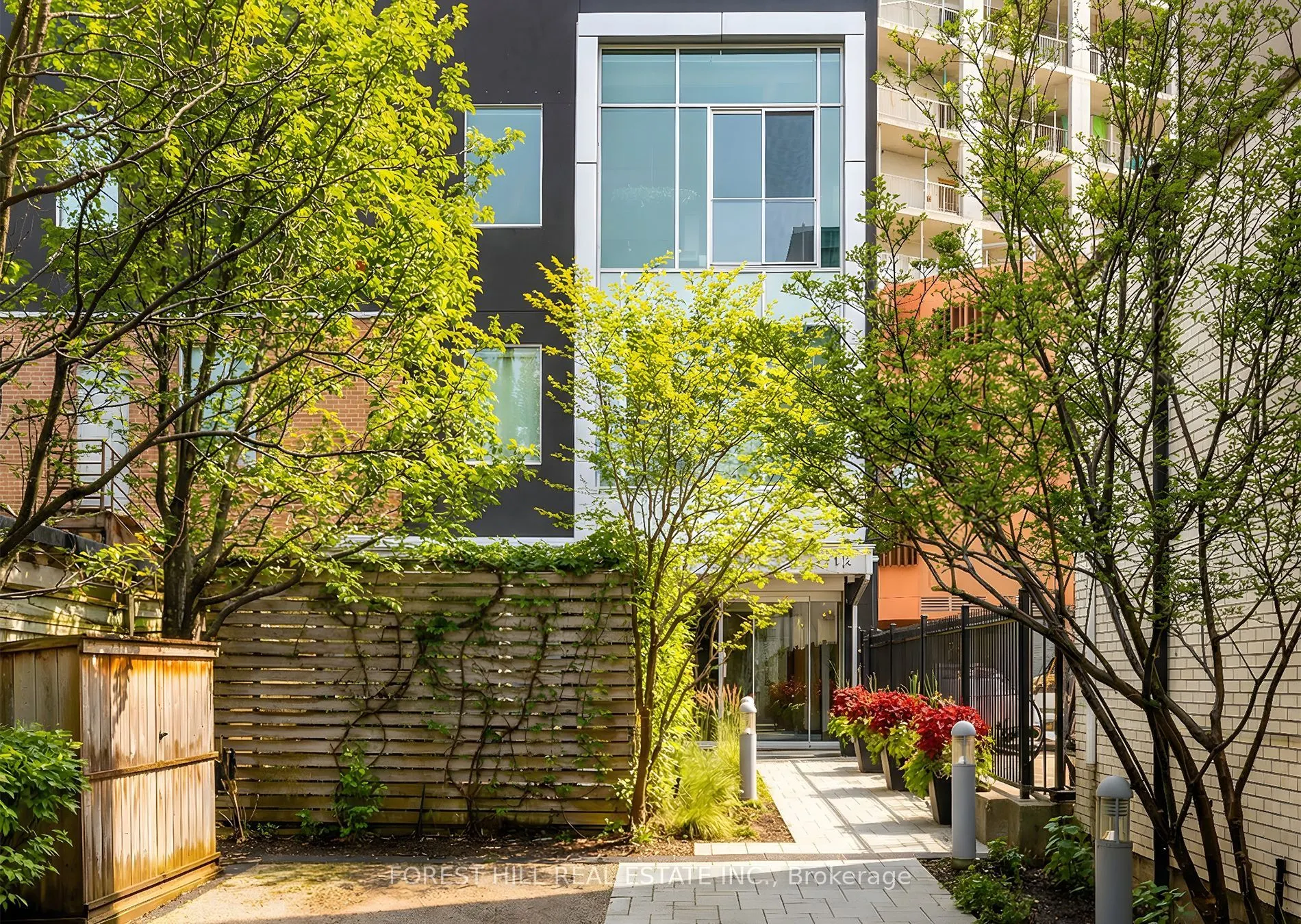 113 Dupont Street #PH01