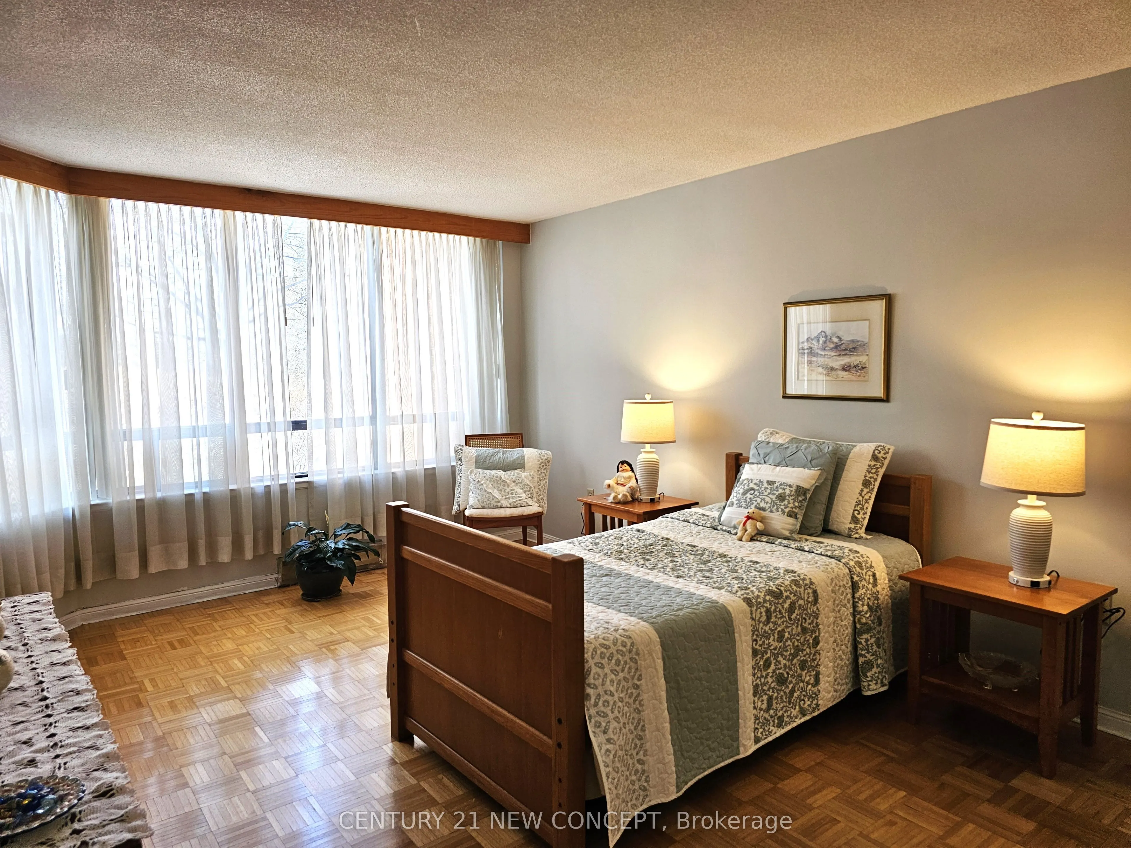 255 The Donway West E #123