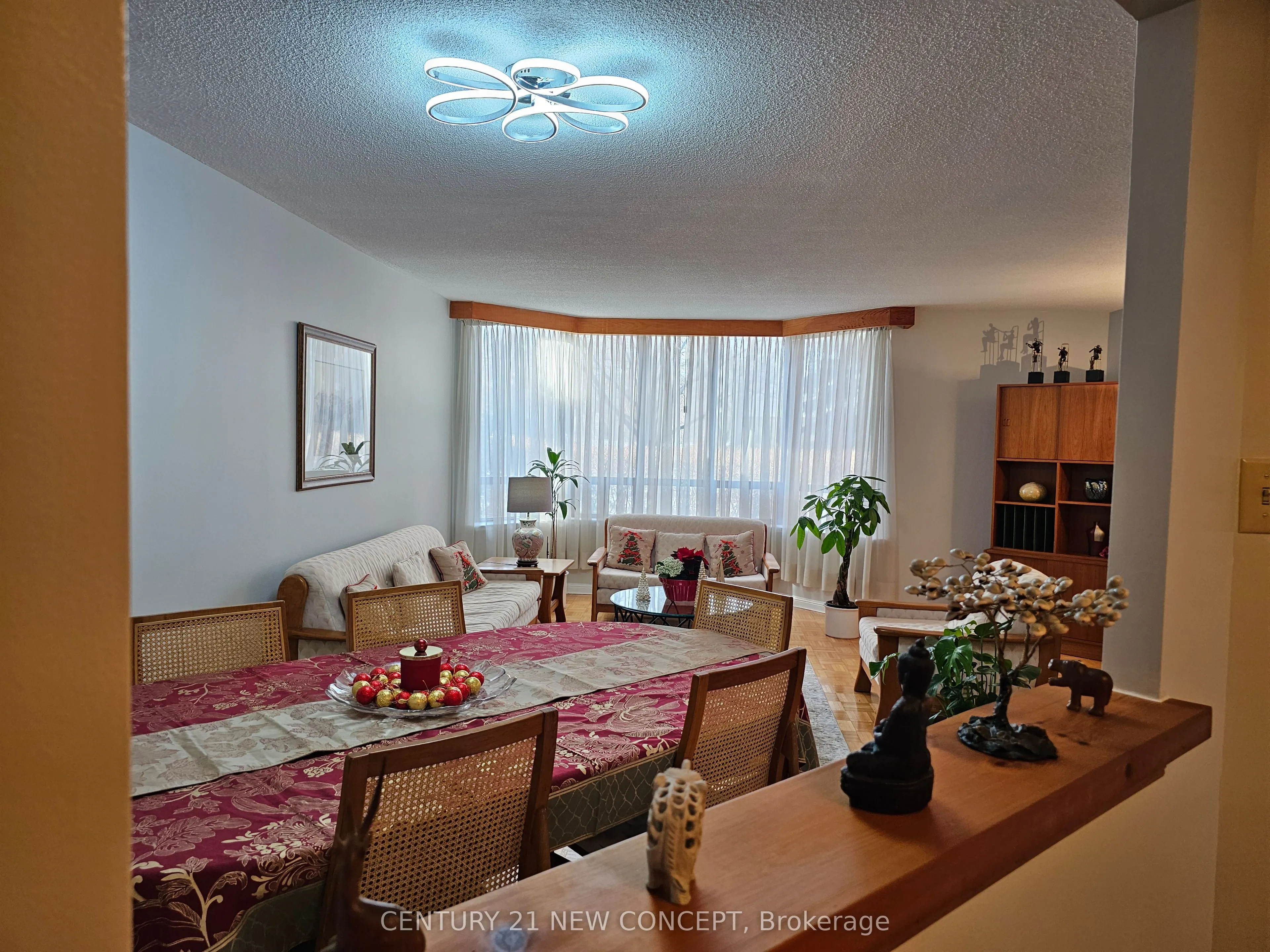 255 The Donway West E #123
