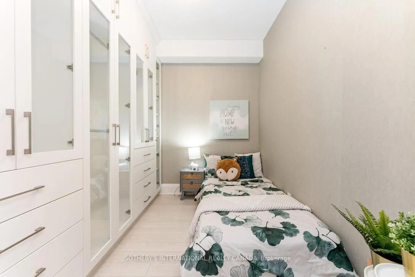 100 Harrison Garden Boulevard #824