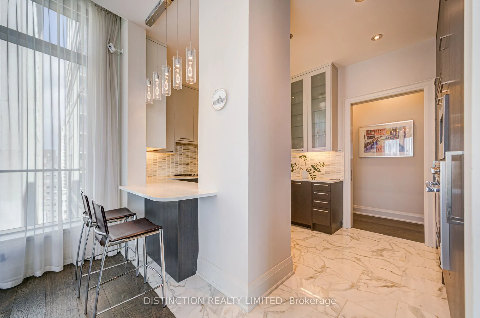 77 Charles Street W #1603