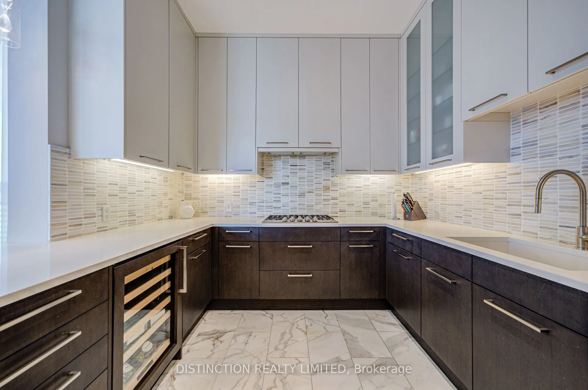 77 Charles Street W #1603