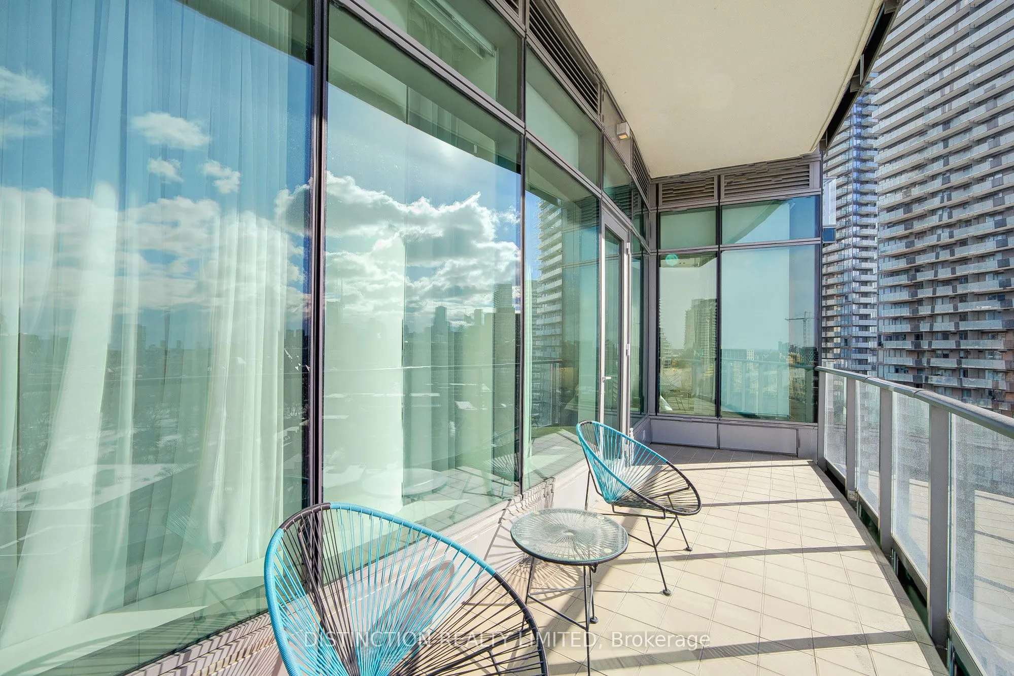 77 Charles Street W #1603