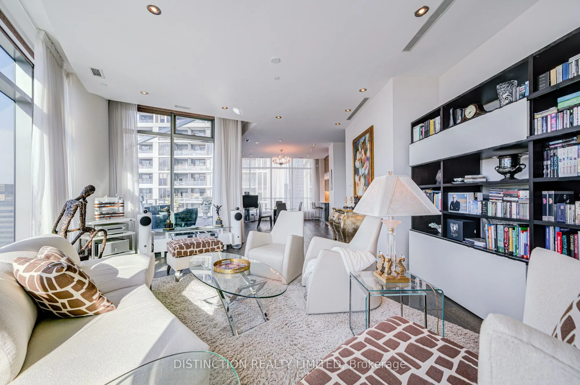 77 Charles Street W #1603