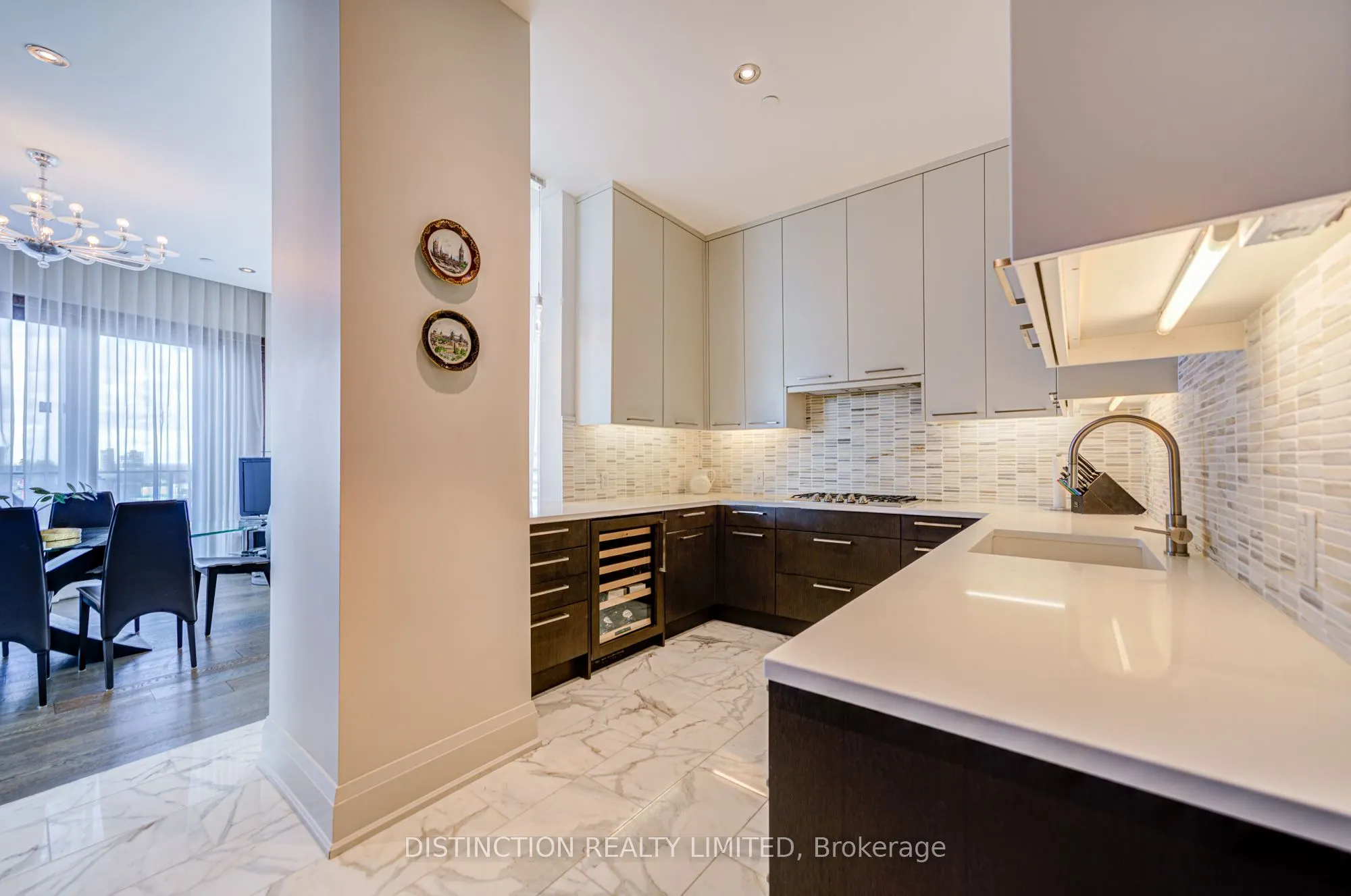 77 Charles Street W #1603